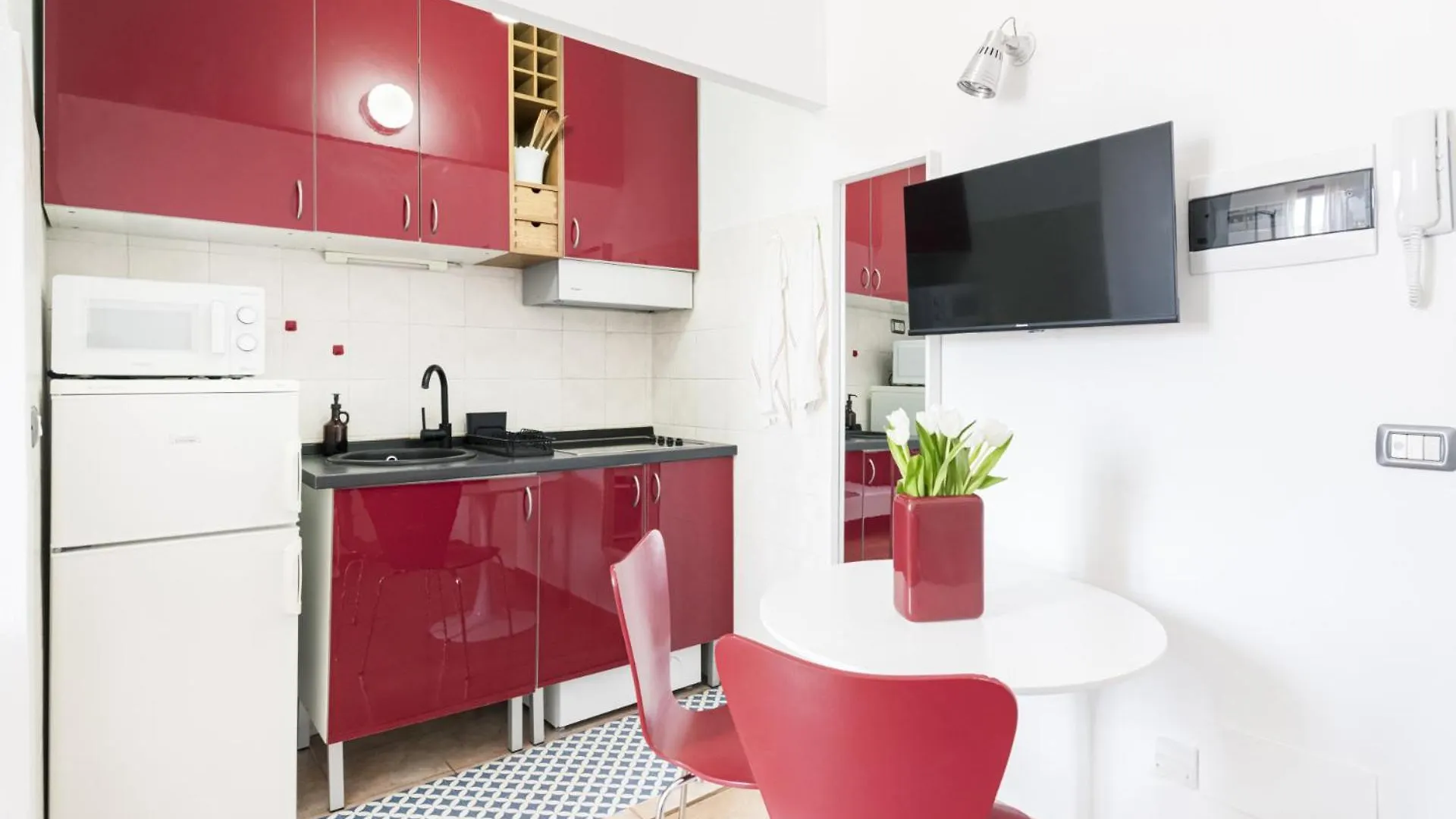 Easylife - Monolocale Esclusivo In Porta Romana Milan 0*,  Italie